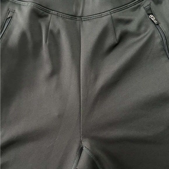 Nike Women’s Joggers - Picture 16 of 16